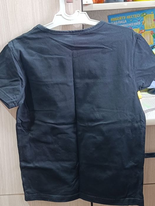 Продам детские футболки