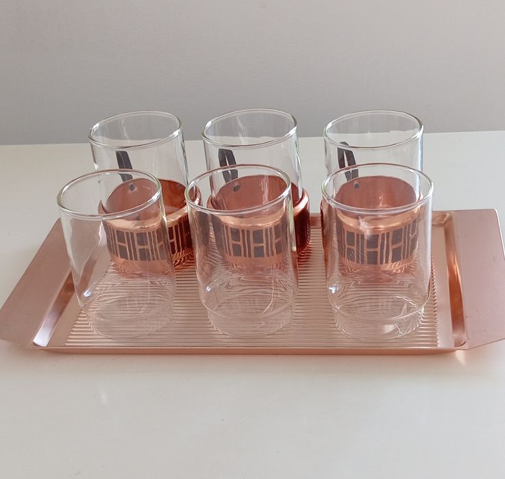 Сервиз за топли напитки