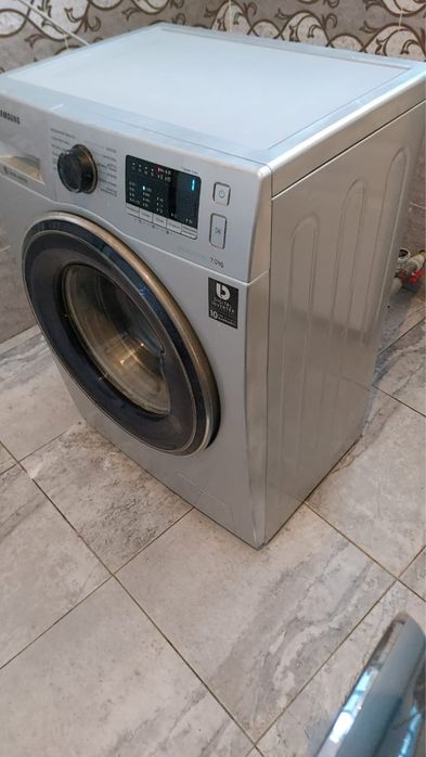 Продается стиральная машина