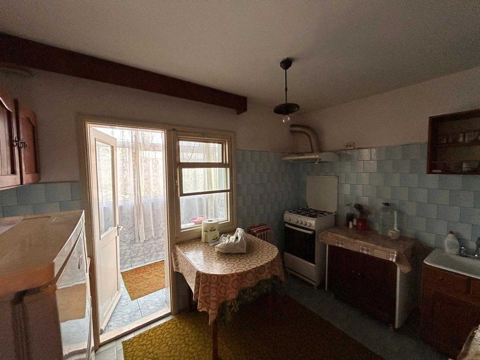 Apartament 3 Camere - 3/4 - 67mp - Rovine (Dezrobirii)