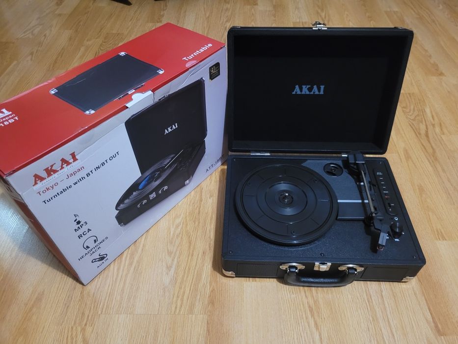 Pick-up stereo AKAI ATT-18BT
