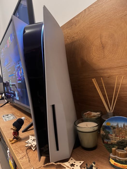 PlayStation 5 Disk Edition 825GB (PS5) + Controller + Joc AC Mirage