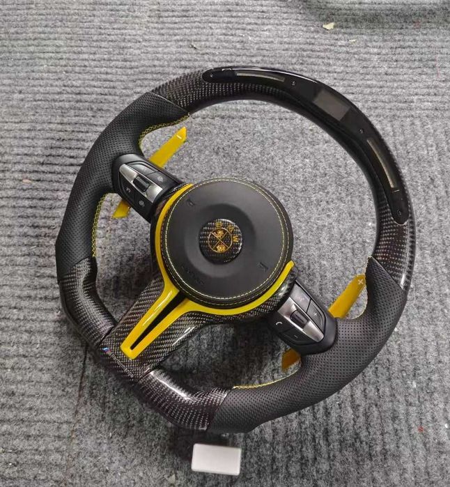 BMW M Performance волан – карбон с жълти акценти и дисплей – F серия