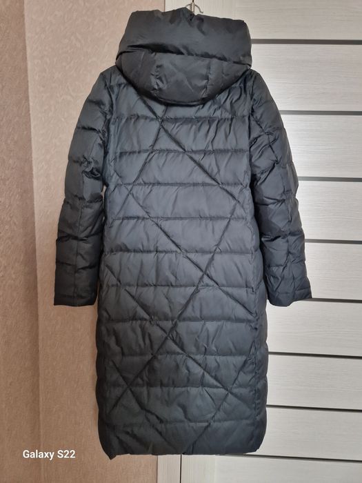 Продам зимний пуховик