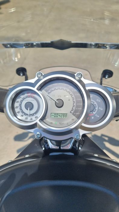 Harley Davidson V ROD Muscle VRSCF 4300 km achiziționata de noua din România in stare impecabila