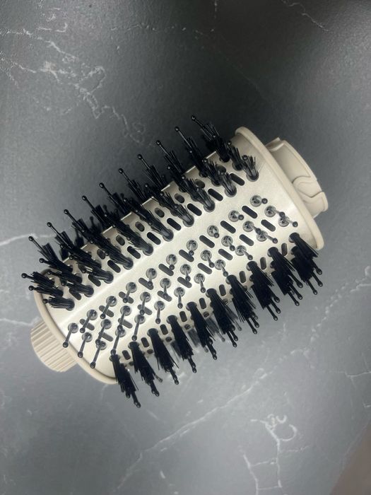 Shark flexStyle   овална четка