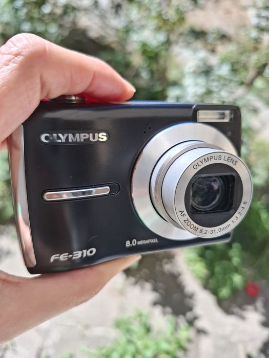 Компактен дигитален фотоапарат OLIMPUS FE-310