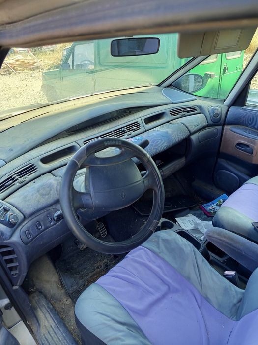 Рено Еспейс 2.0 бензин