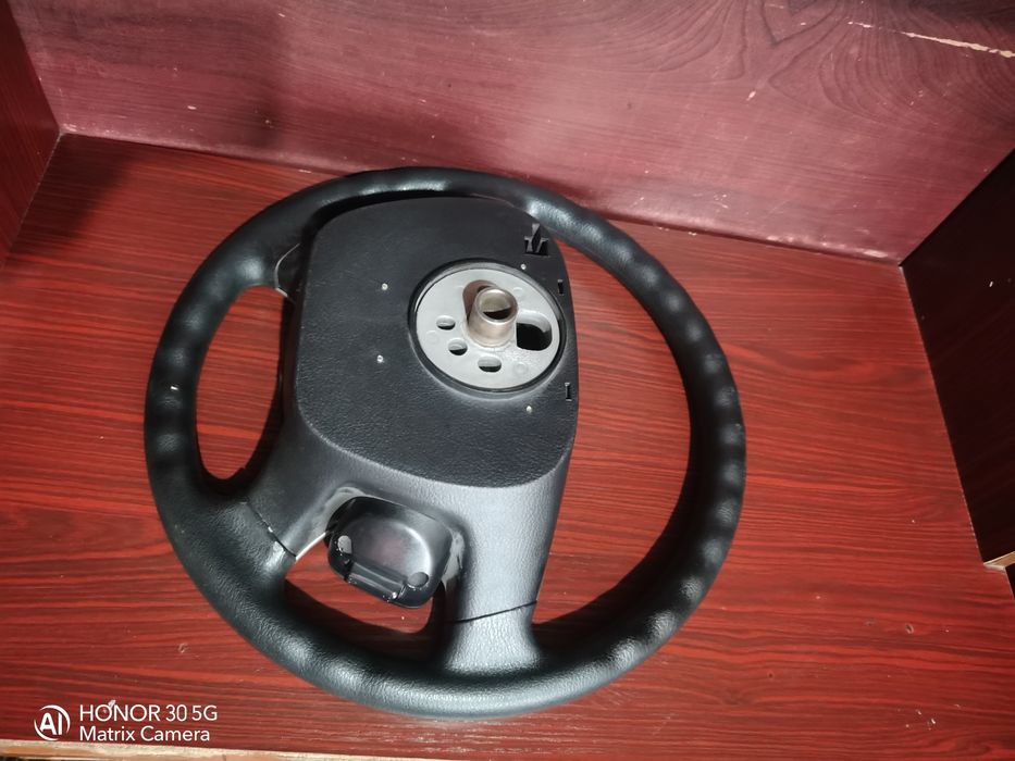 Нексия 3 руль сотилади