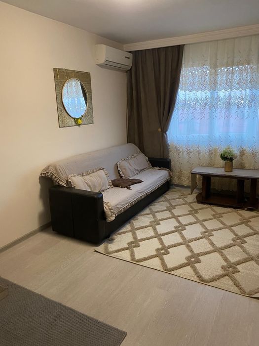 Camera camin cu baie proprie de inchiriat