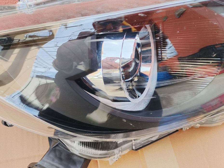 Преден десен фар Тойота Ярис 2022 г.