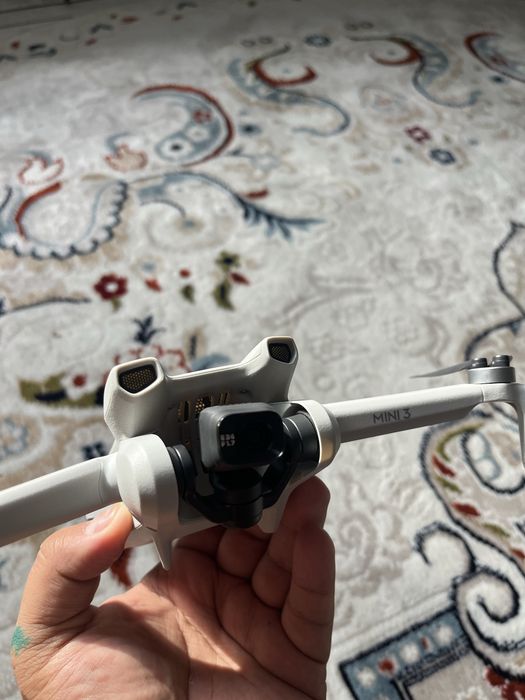 Продается дрон dji mini 3 pro combo