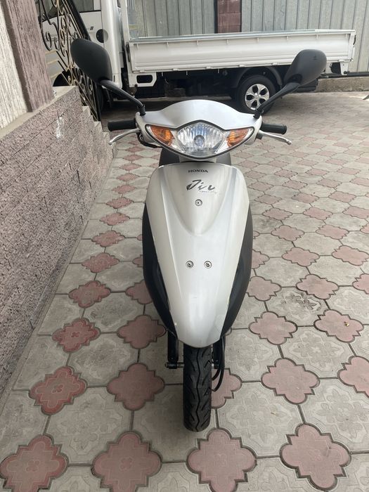 Мопед Honda dio 56