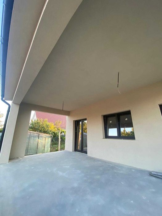 Proprietar Vand Casa TERMO PASIVA locuinta capabila sa fnct. independe