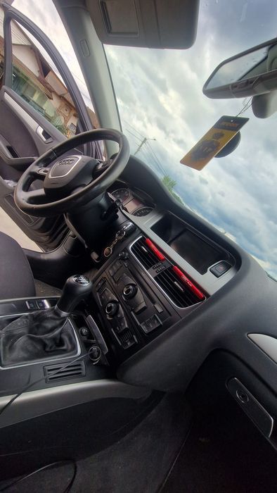 Autoturism Audi A4b8