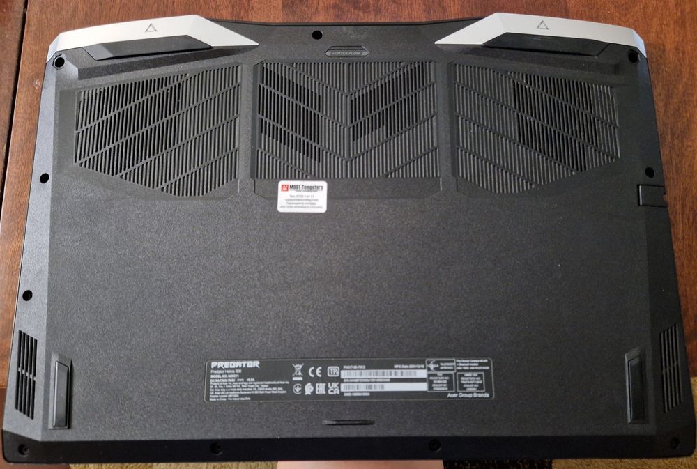 Acer Predator Helios 300, RTX 3070, 32 GB RAM