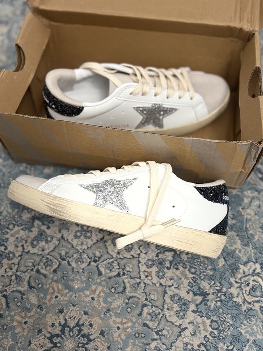 Adidasi Golden Goose noi marimea 38