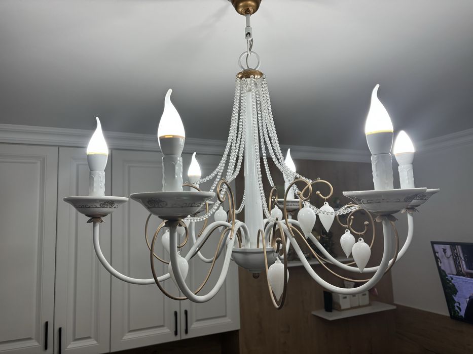 Люстры разные  6 рожковые