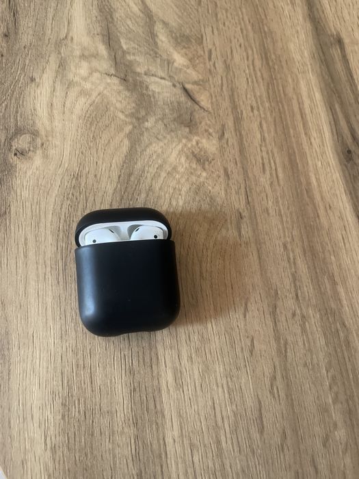 Airpods продается