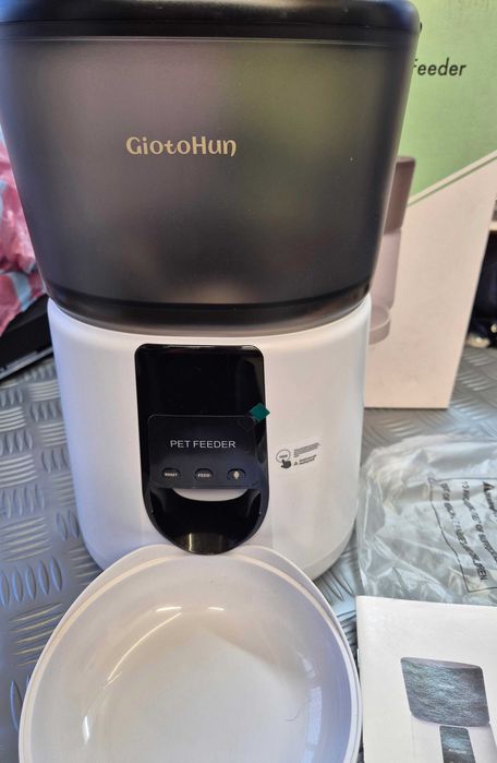 WiFi хранилка 4 литра за коте куче