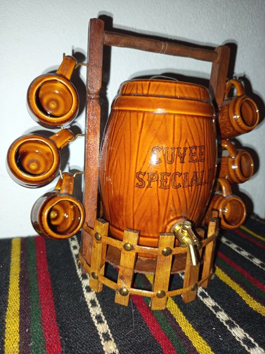 Буренце с шест чашки