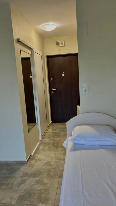 Дава се под наем  в к.к. Слънчев бряг - 30 кв.м за 60 € - Снимка #2