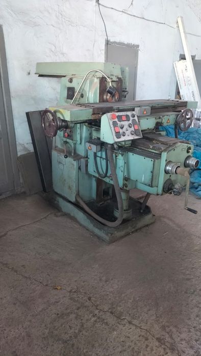 Продам фрезерный станок