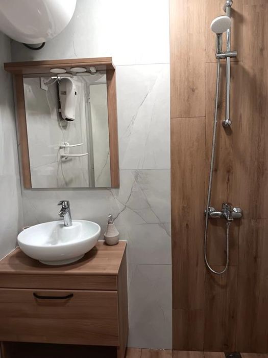 Дава се под наем Двустаен апартамент в Пловдив, Остромила - 65 кв.м за 400 € - Снимка #6