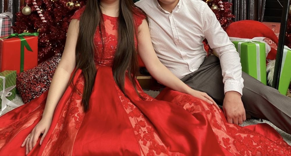 Женские платья продам по 2тыс.