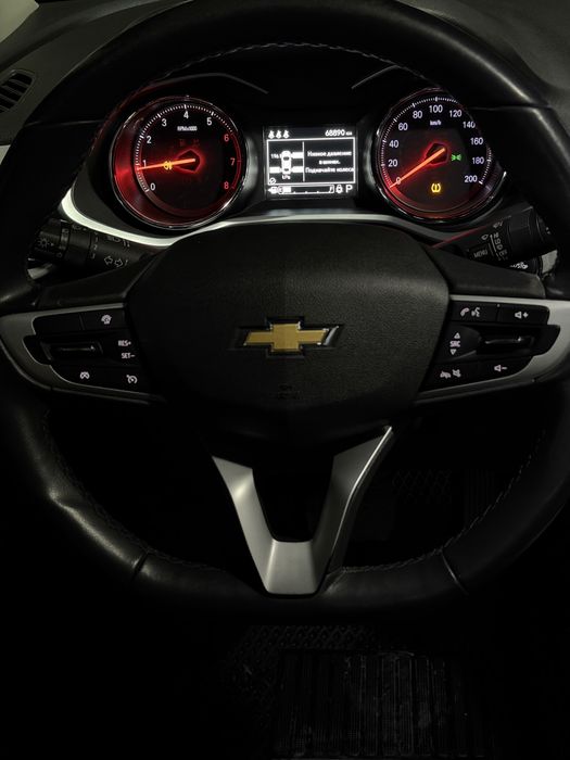 Onix Premier Plus 2024 yil Probeg 69.000 km