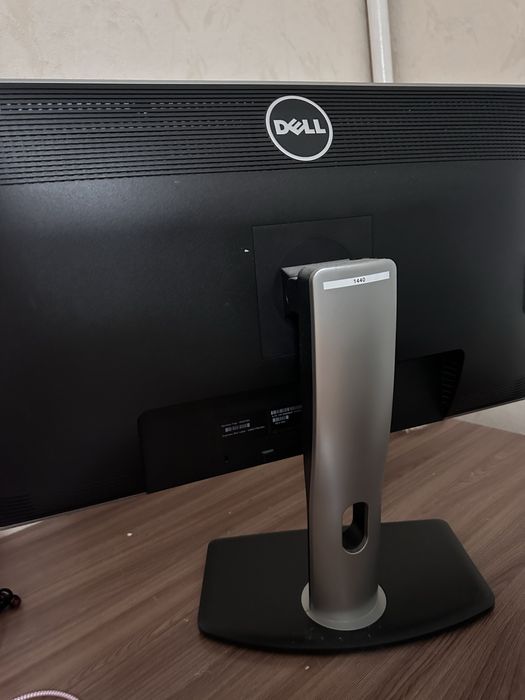 Настольный компьютер Dell