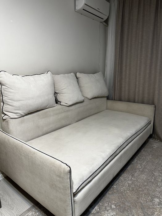 Диван в хорошем состоянии