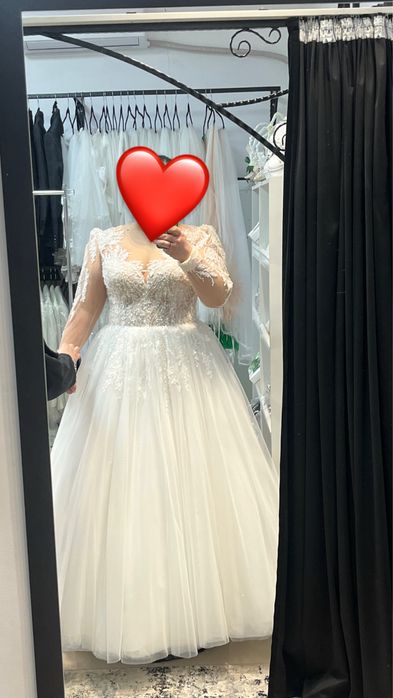 Vand rochie mireasa