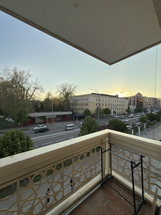 2 ком квартира сотилади