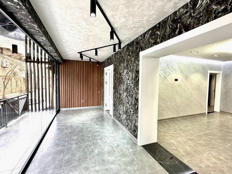 Продаю Hi-Tech Office Юнусабад Мечеть.Бадамзар Вдоль Дороги 95м2.