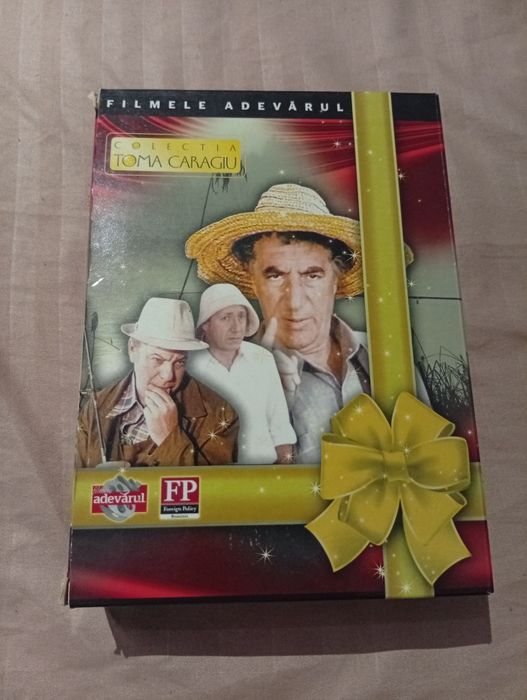 Vând 3 dividiuri de colecție Toma Caragiu!