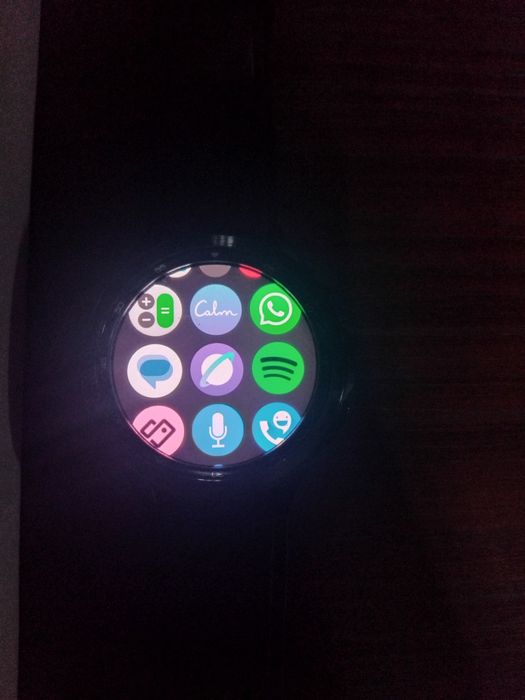 Продам смарт-часы Samsung Galaxy Watch4 Classic.