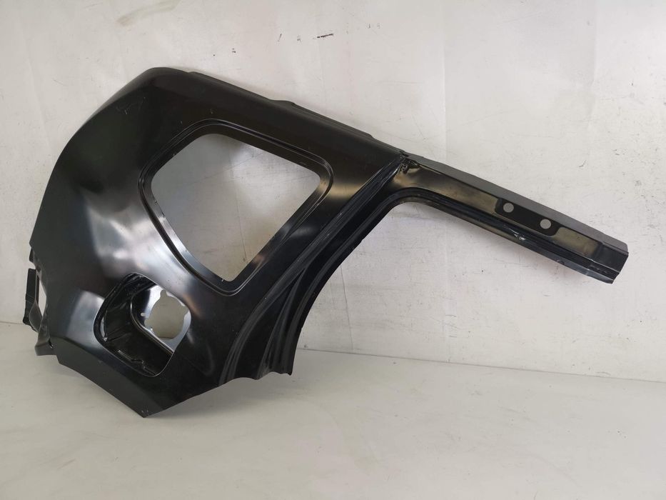 Десен заден калник Дачия Дустер / Dacia Duster 1 [фейслифт] В добро съ