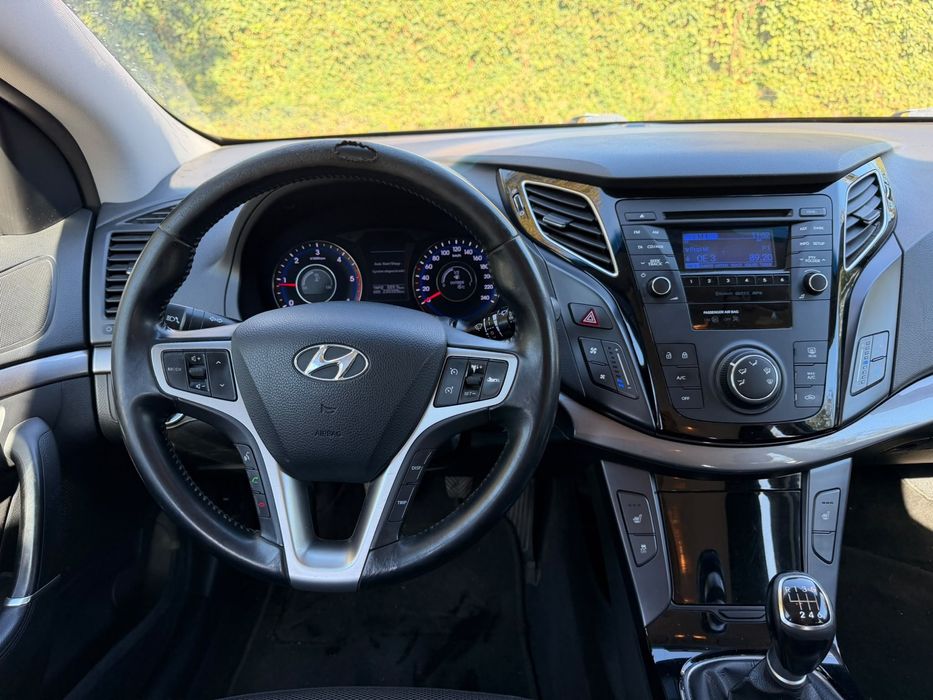 HYUNDAI Unknown Model 2014 — imagine 3