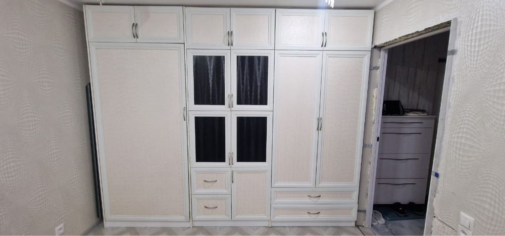 Шкаф-сиенка платяной