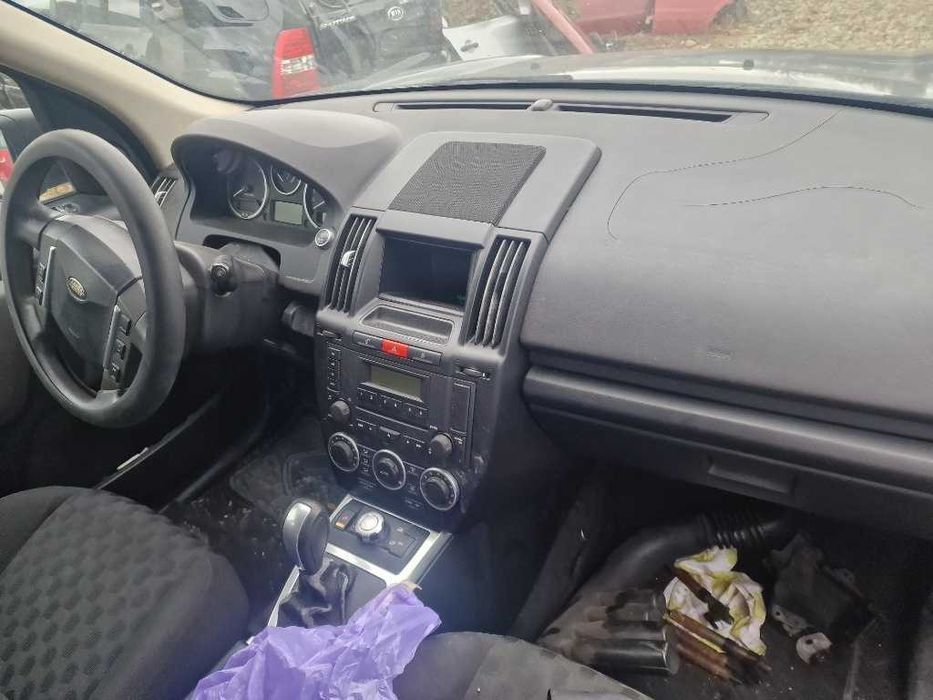 dezmembrez land rover freelander 2 2.2 euro 4 cutie automata an 2008