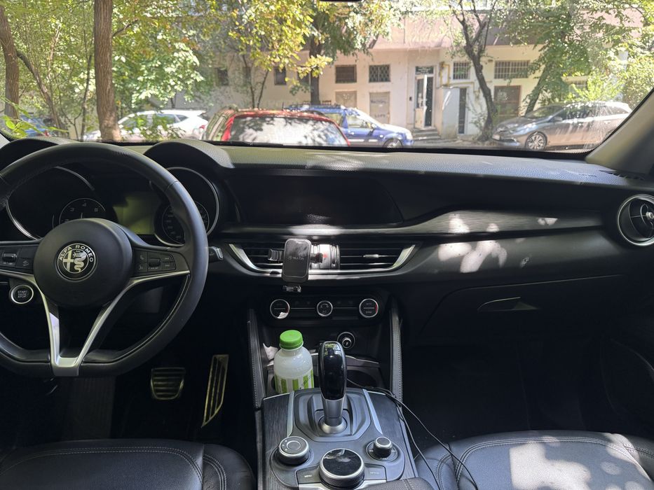 Alfa romeo stelvio