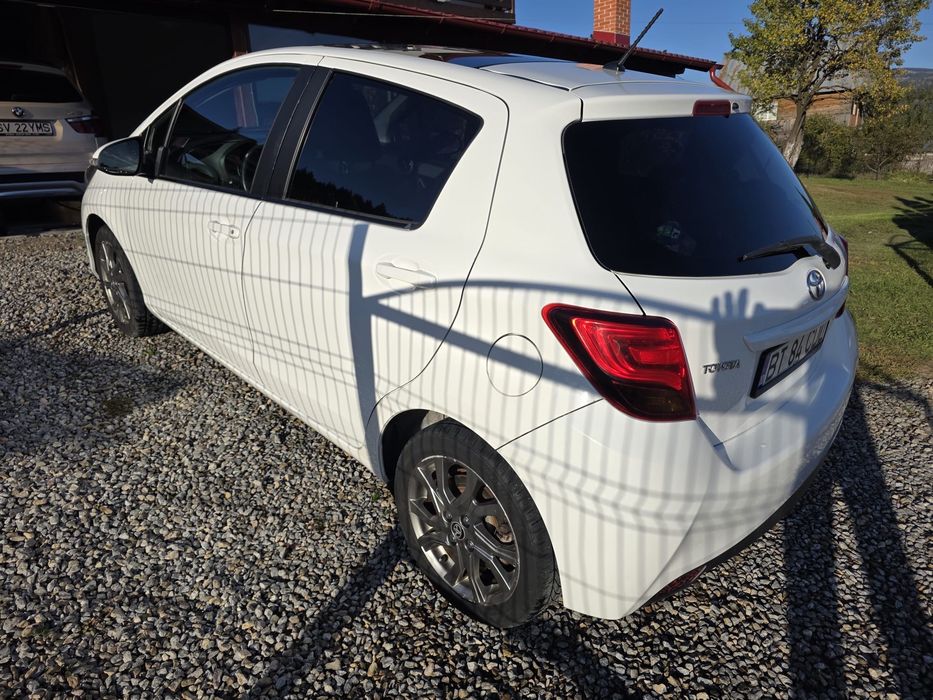TOYOTA Yaris 2015 — imagine 3
