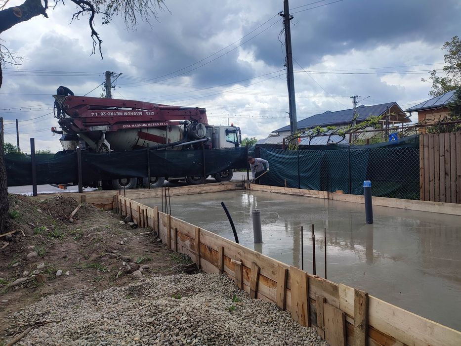 Case la roșu sau la cheie