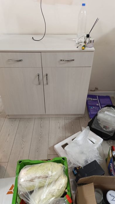 Продам шкафы тумбы