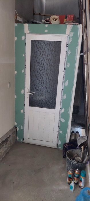 Dorixona uchun zoʻr joy arendaga beriladi