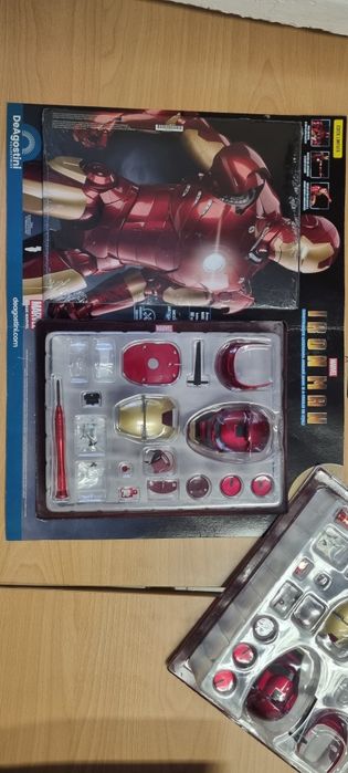 negociabil!! Casca lui Iron-Man | Nr 1 din revistă