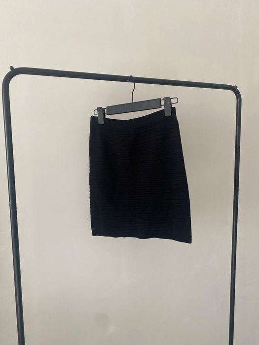 Продам  чёрные платья, юбки