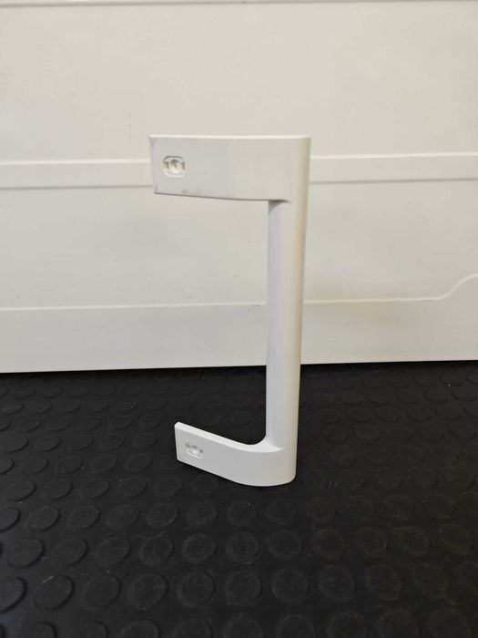 Maner frigider , combina frigorifica Beko Arctic , alb 21.5 cm intre gauri /C158