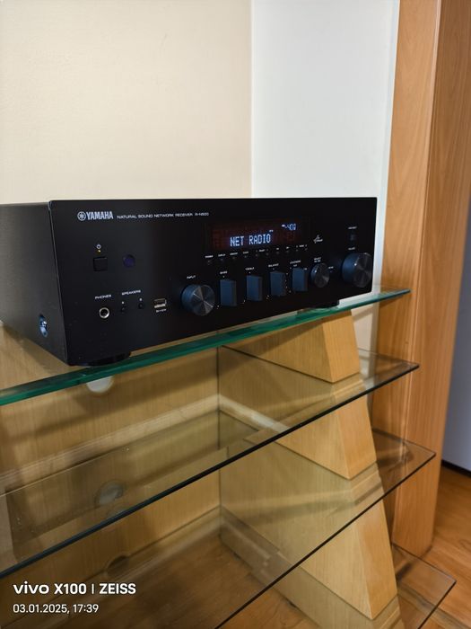 Стерео усилитель Yamaha R-N 600